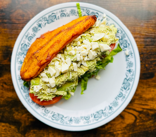 Patacón de Pollo